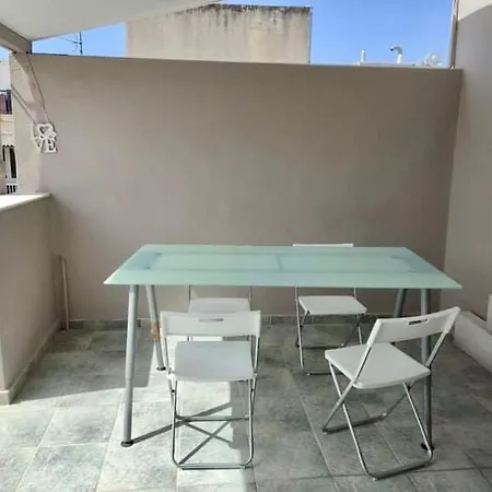 Apartment αυτόνομη μεζονέτα με εσωτερικό τζάκι και μπαλκόνια *
