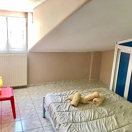Apartment αυτόνομη μεζονέτα με εσωτερικό τζάκι και μπαλκόνια